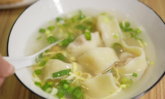 Diseño automático de la máquina Wonton: innovación, funcionalidad y aplicaciones industriales